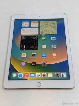 iPad Pro 9.7 (2016) 32gb, WIFI. Baterie 94%. Záruka 6 měsíců - 2