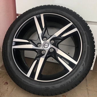 5x108 r19 kola xc40 volvo disky alu 19 235 50 rafky XC40 40 - 2