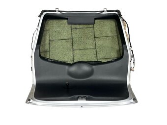Páté dveře stříbrná metalíza LA7W Škoda Octavia 2 sedan FL - 2