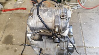 Motor Honda CB 400N 5q - 2