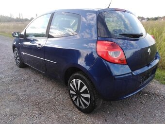 RENAULT CLIO 1,2-16V  III., BENZIN 55 KW RV 2006 ZA 35000 KČ - 2