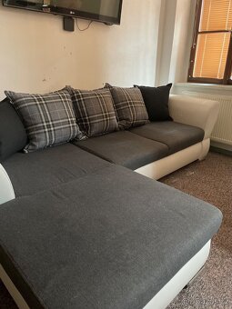 Prodam rozkladaci gauc s uloznym prostorem - 2