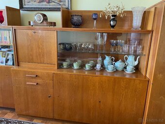 Obývací stěna z masivu - 2