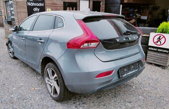 Volvo V40 Inscription D2 88kw - Náhradní díly - 2