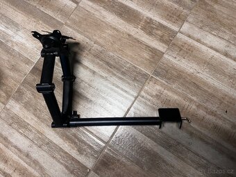 Držák na dva monitory - 2