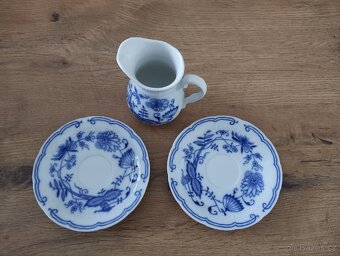 Mlékovka s podšálky cibulák Thun - 2