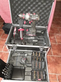 Prodám aku šroubovák parkside performance - 2