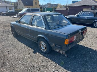 BMW E30 318i Coupe chromák - 2