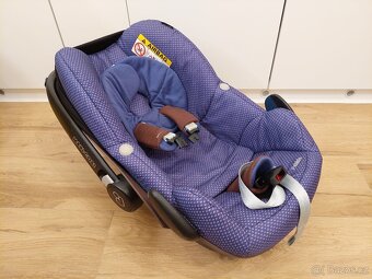Maxi Cosi set: 2x autosedačka (0-13 kg a 9-18 kg) + základna - 2