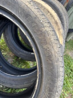 Letní pneu 225/45 R17 - 2
