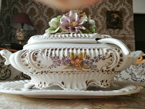 Stará Neapolska porcelánová 4 dílna mísa. Signováno. - 2
