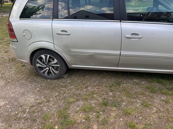 Opel Zafira 1.9 CDTI r.v2008 , 7 míst - 2