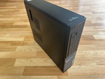 Stolní PC Intel i-3 4x3.3 GHz - 2