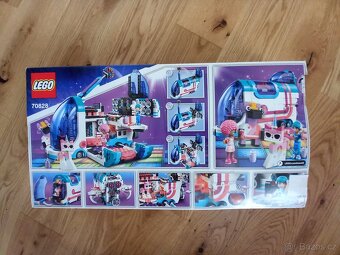 Lego Movie 70828 Vyklápěcí party autobus - 2