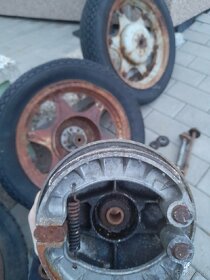 Kola Čz 175/501,502, prase, rikša + top brzd.štít(kompletní) - 2