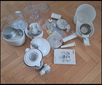 Kuchyňský robot PhilipsHR7766 - 2