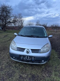 Renault Megane Scenic - 2