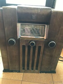 Staré rádio - dřevěné - 2