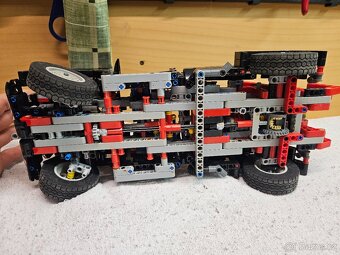 Prodám Lego technic tahač - 2