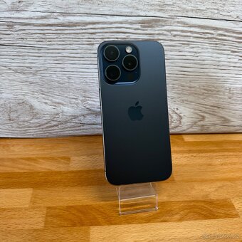 iPhone 15 Pro 256GB, modrý Titan, eSIM (rok záruka) - 2