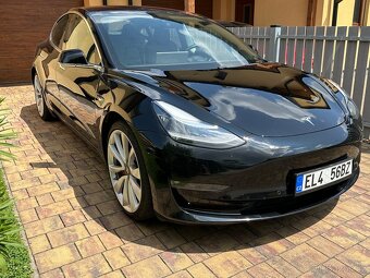 Tesla Model 3 Performance 2019 FSD, 0-100 za 3.4s - 2