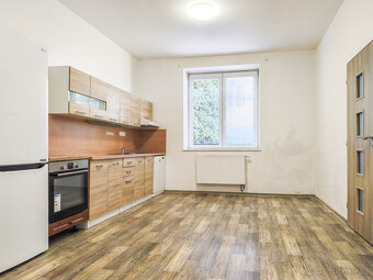 Pronájem bytu 2+1, 77 m2, ul. Janská, Opava - 2