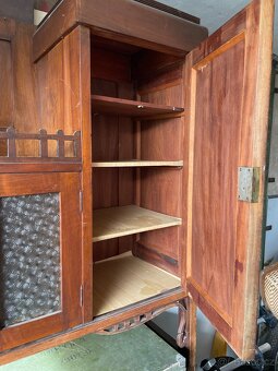 Starožitná komoda - 2