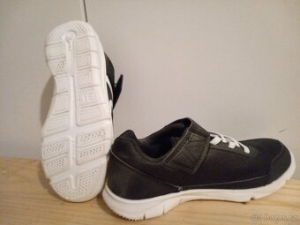 sálové tenisky Decathlon 31 - 2