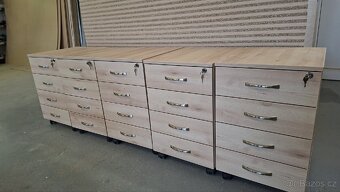 KANCELÁŘSKÉ KONTEJNERY - 2