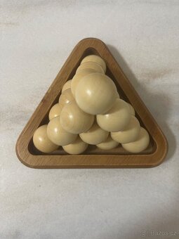 Dřevěný hlavolam. - 2