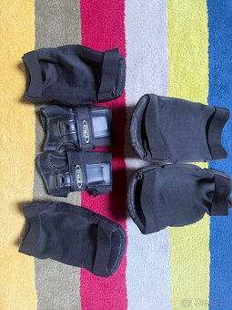 Chrániče na kolečkové brusle - 2