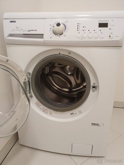 Pračka se sušičkou Zanussi - 2