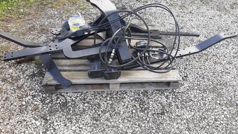 Prodám čelní nakladač. Na Zetor. - 2