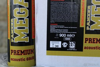 Celoroční montážní pěna Mega 900 - 2