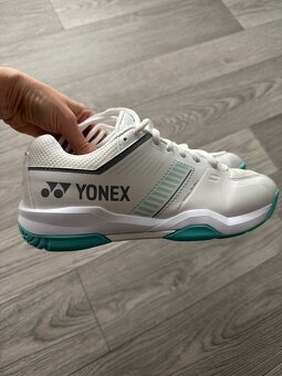 Dámské sálové boty Yonex - 2