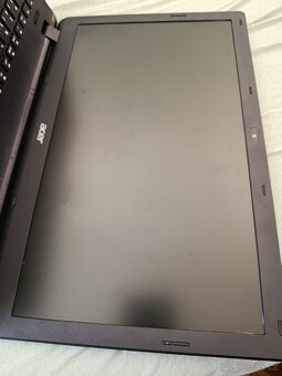 Dva starší notebooky Lenovo a Acer - 2