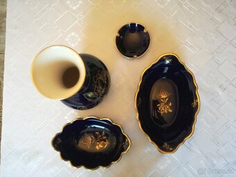 STAROŽITNÁ PORCELÁNOVÁ SOUPRAVA - 2