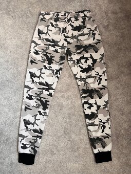 tepláky NASA Primark - 2