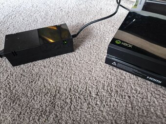 Xbox one plus hra FIFA 21 - 2