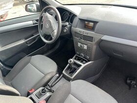 Opel ASTRA 77KW 1.6i Z16XEP 2004 - 2