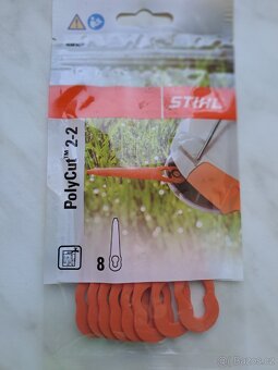 Prodám plastové nožíky Stihl - 2