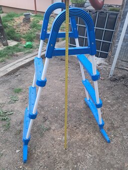 Bazénové schůdky pro nadzemní bazén - 2