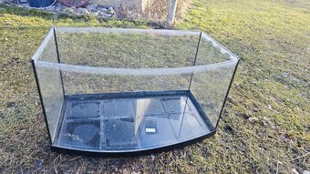 Akvárium 60l zaoblené. - 2