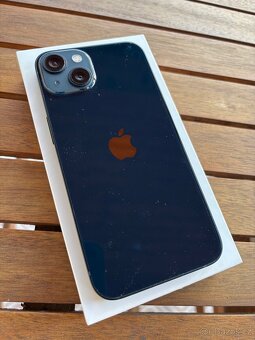 Apple iPhone 13 temně inkoustová barva - 2