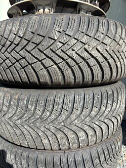 Kola na VW EOS r16 zimní pneu 205/55/16 - 2