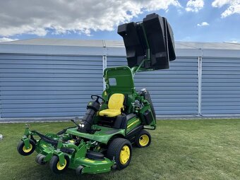 Rotační žací stroj John Deere 1570 - 2