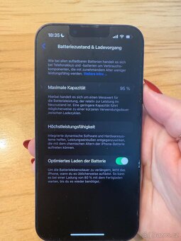 iPhone 13 128GB, Temně inkoustový - 2