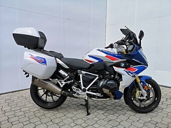 BMW R1250RS, r.v.08/2023, plná výbava, najeto pouze 5.341 km - 2