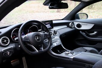 Mercedes-Benz Třídy C, Mercedes-Benz,220d, AMG line - 2