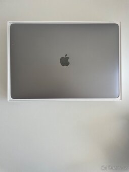 MacBook Pro 15” - Intel Core i7, 16 GB RAM, 512 GB SSD - 2